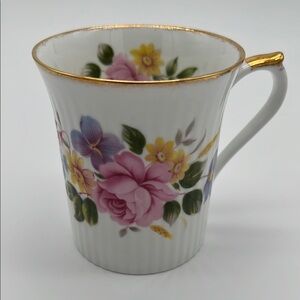 Regal Heritage Bone China Tea Mug with Gold Trim and Floral Pattern